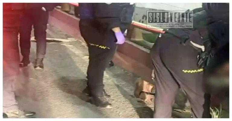 Localizan a hombre sin vida junto al barandal de un puente en Morelia; investigan posible atropellamiento