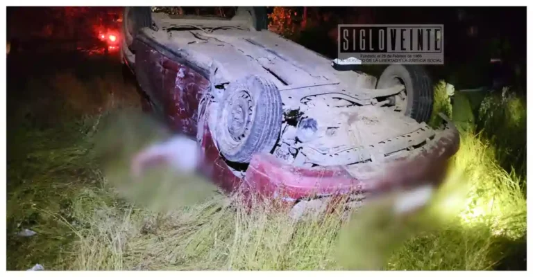 Muere joven tras volcadura en la carretera Huetamo–Zirándaro